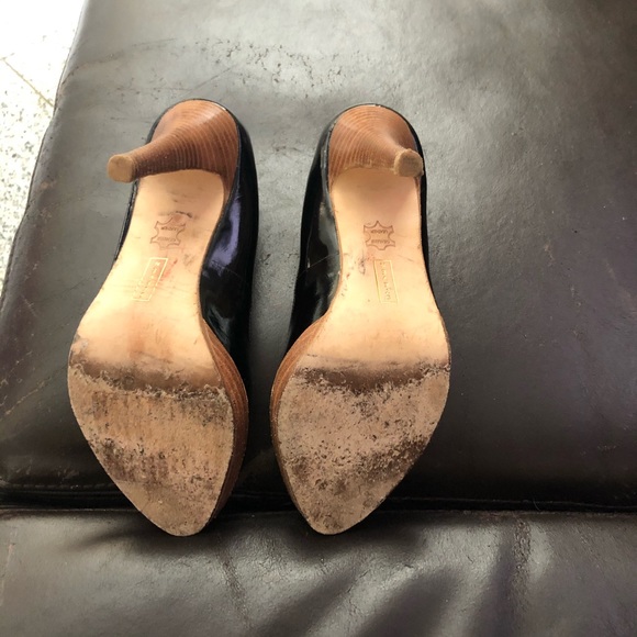 Heels - Picture 5 of 5